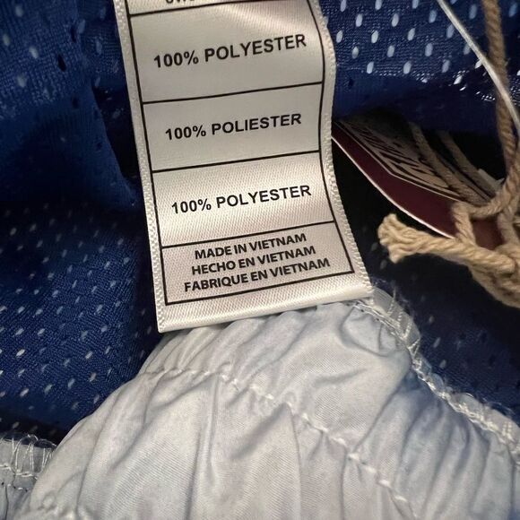 Mitchell & Ness NBA Hardwood Classics NWT  women’s Philadelphia 76 ers shorts. L - Picture 9 of 10